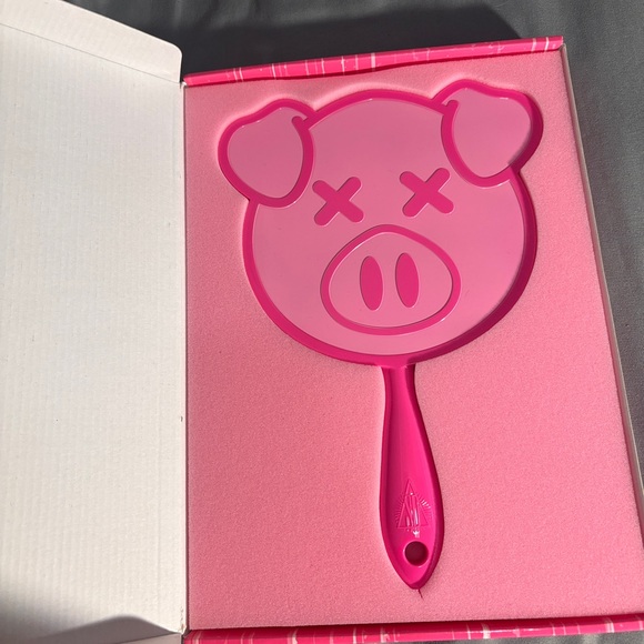Jeffree Star x Shane Dawson Pink Pig Mirror - Picture 2 of 3